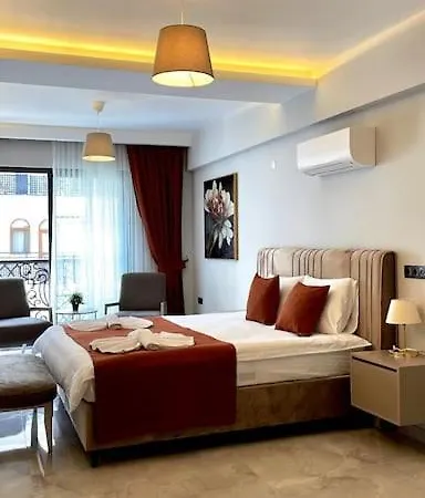 Luxury In The Cordonn Center Apartment