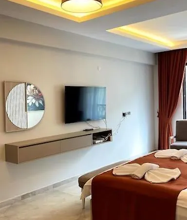 Luxury In The Cordonn Center Apartment Fethiye